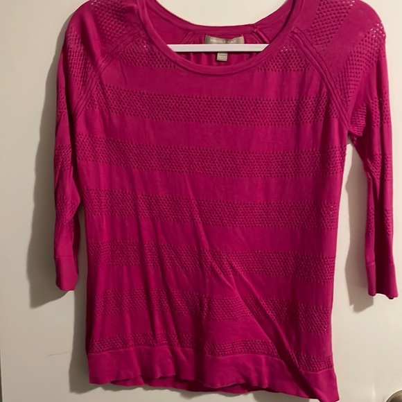 3/$15💛 🌺 Pink Banana Republic Sweater 🌺 - Picture 2 of 5